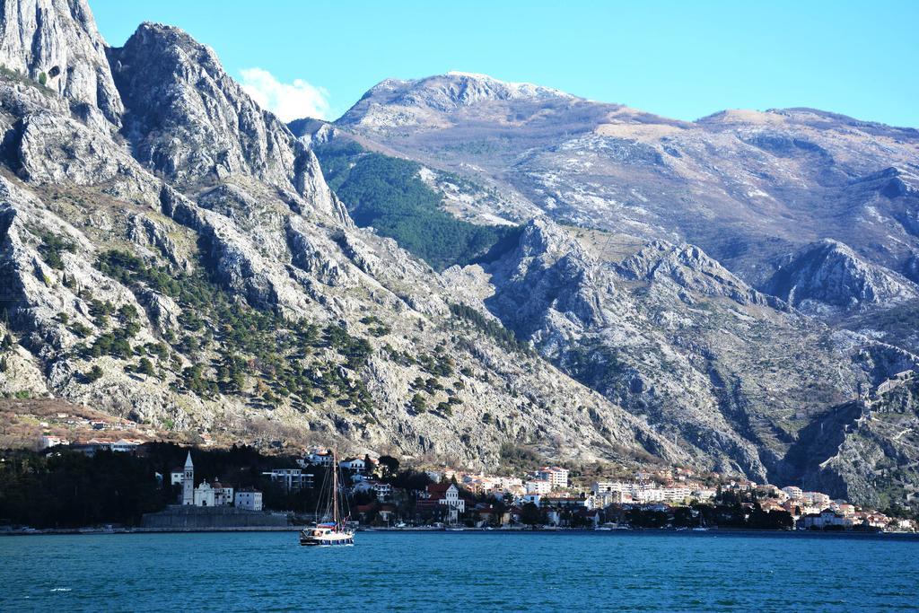 Apartments Tre Sorelle Kotor Exterior foto