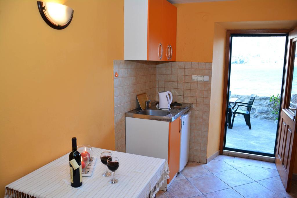 Apartments Tre Sorelle Kotor Exterior foto
